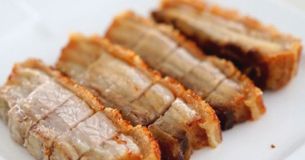 หมูกรอบ