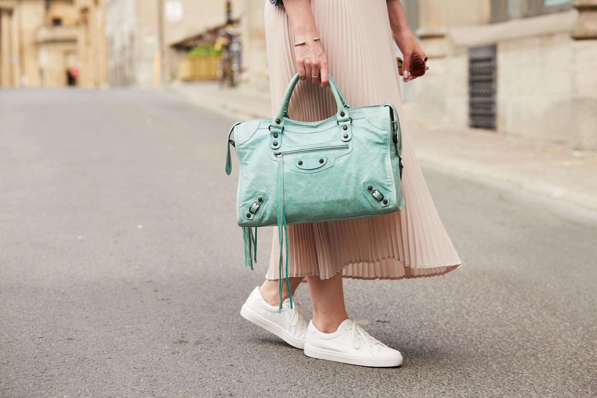 Balenciaga city